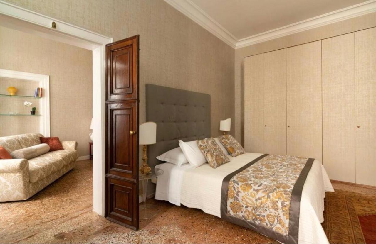 Venezia San Samuele Apartment ภายนอก รูปภาพ