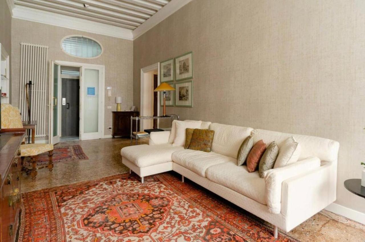 Venezia San Samuele Apartment ภายนอก รูปภาพ